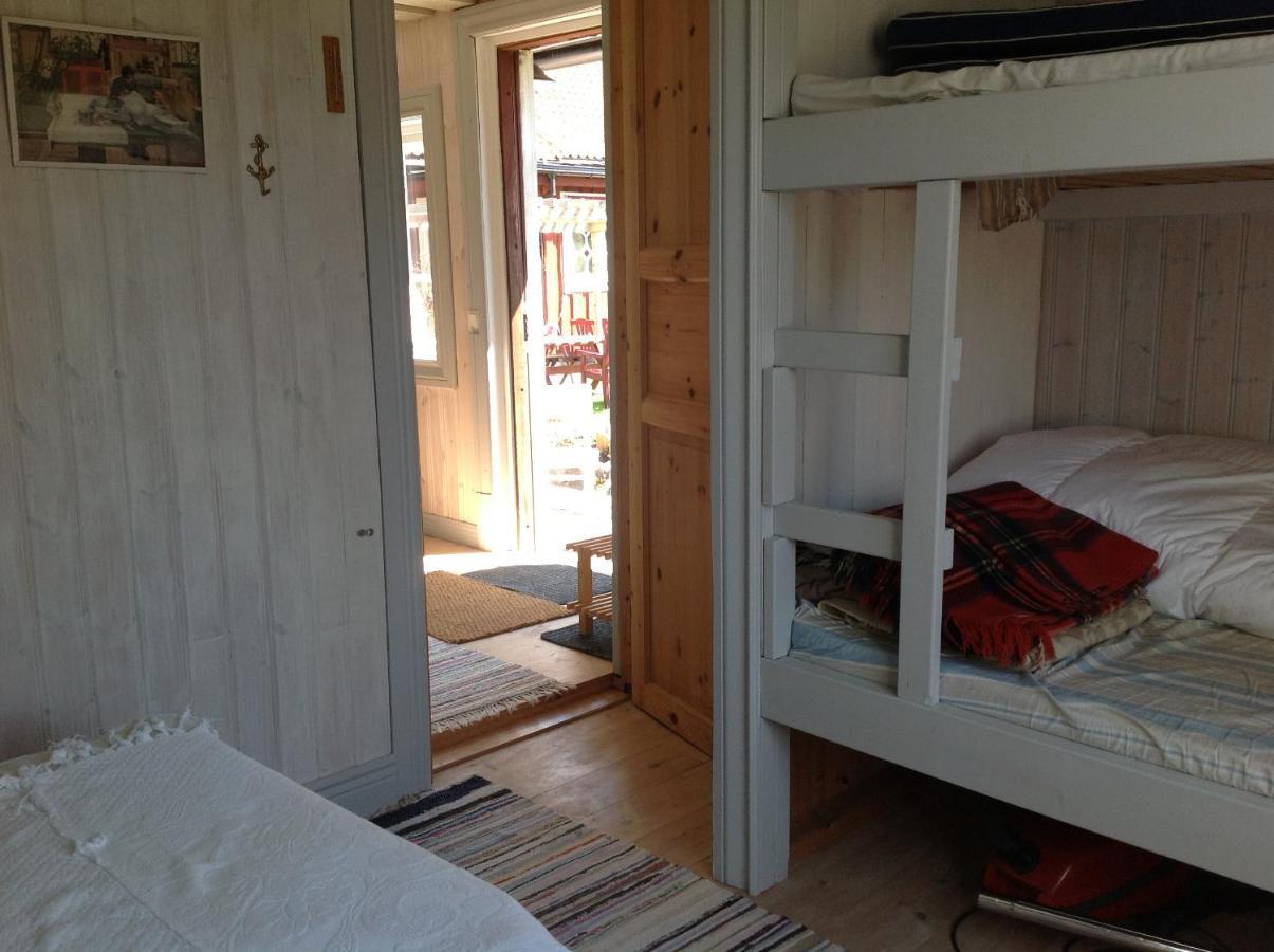 Bed and Breakfast Tystberga Logi Zewnętrze zdjęcie